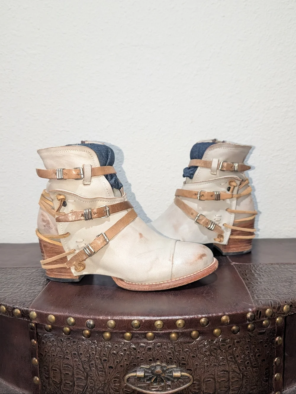 FreeBird CRUE Ice Ankle Boots size 9